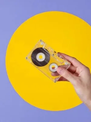 Vinyl's Comeback: Why Underground Artists Press Records in 2025 - Cover Image