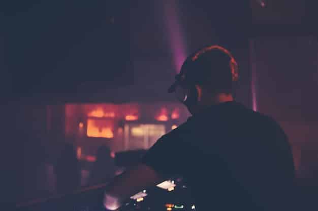 Mastering DJing: Techniques & Tips for Underground Music Enthusiasts